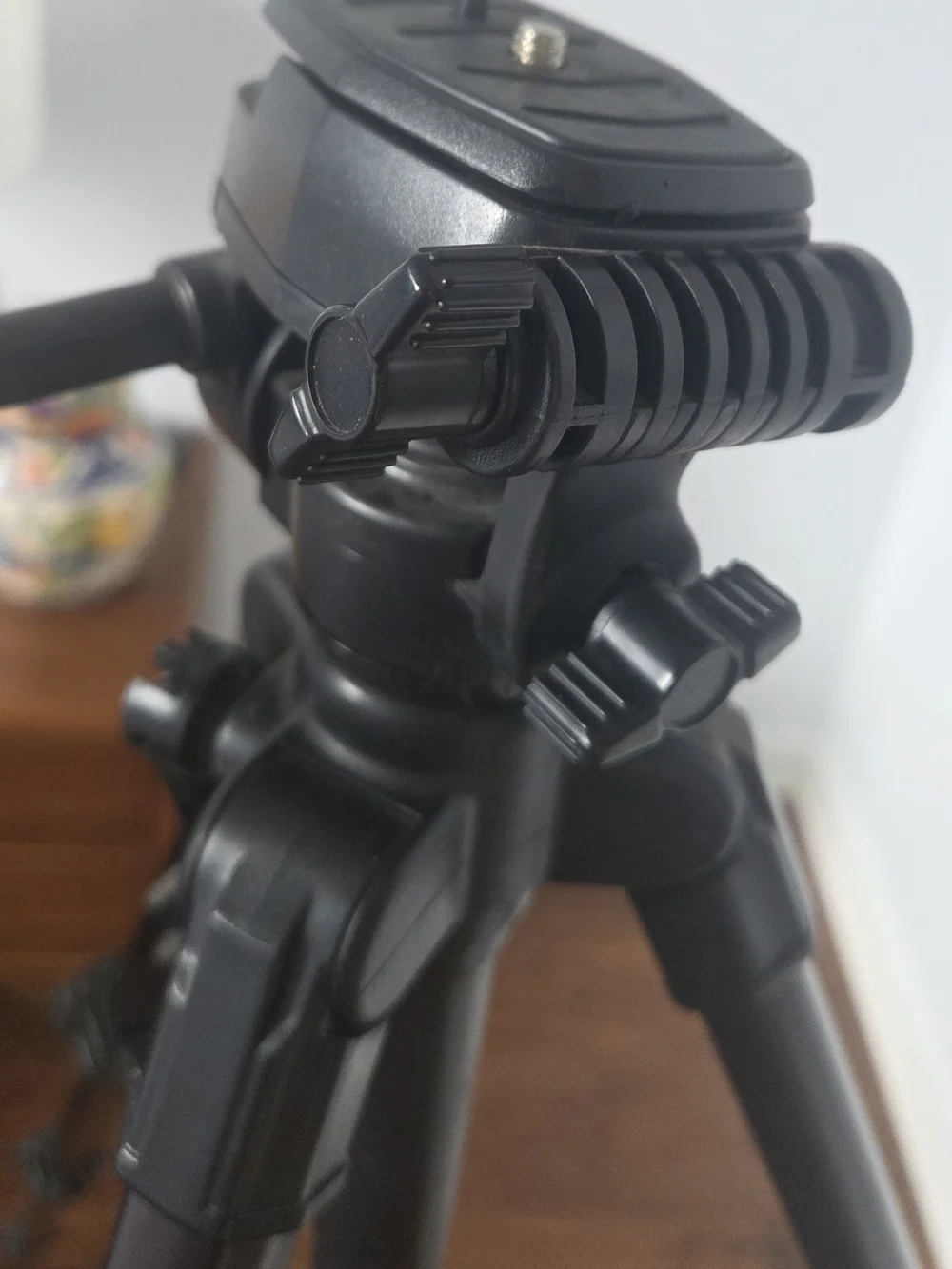 Velbon CX-888 Black Aluminum Camera Tripod.